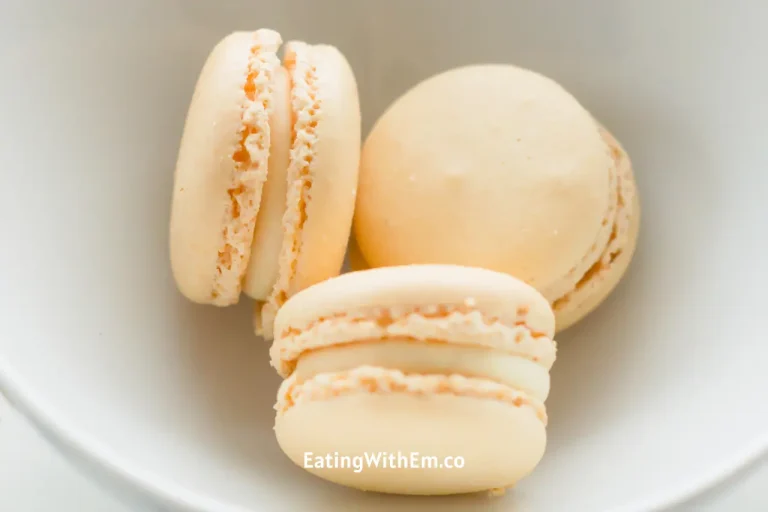 Vanilla Bean Macaron